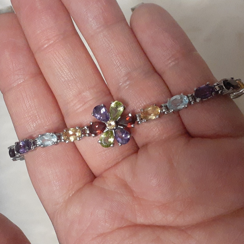 Delicate Flower Gemstone Bracelet